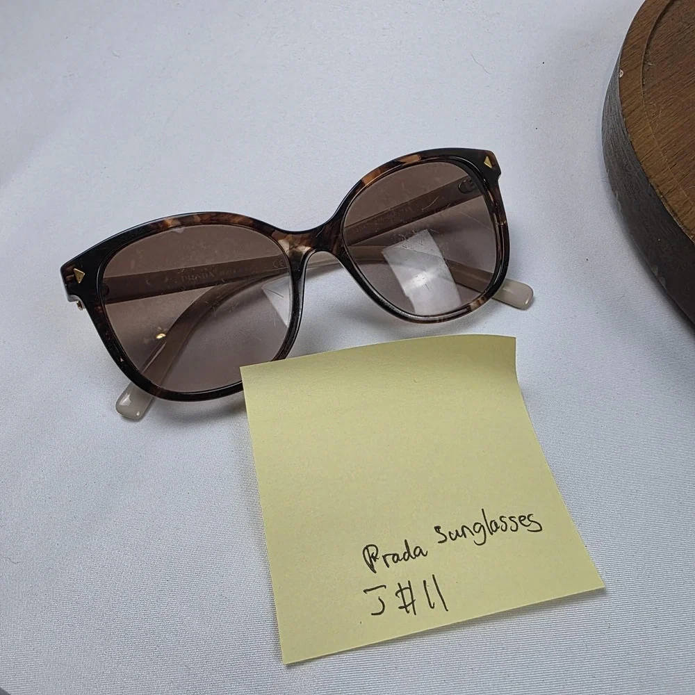 Prada SPR 22Z Sunglasses Womens 53-17 Brown Tortoise Butterfly Gradient Italy